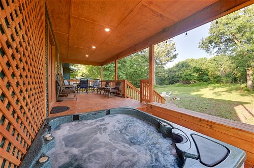 Foto 21 - Charming Eagletown Home w/ Deck & Private Hot Tub