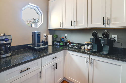 Photo 3 - Pittsburgh Vacation Rental ~ 4 Mi to Downtown