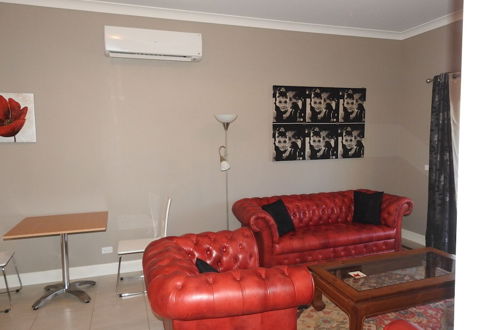 Photo 8 - Barkly Suites Apartments