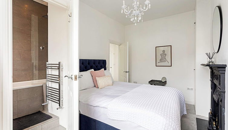 Foto 1 - Chic 2-bed Flat in Leafy Clapham South