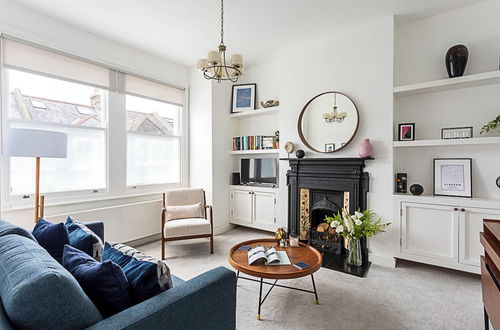 Photo 14 - Chic 2-bed Flat in Leafy Clapham South