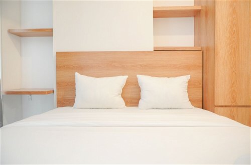 Foto 3 - Cozy And Simply Look Studio Tokyo Riverside Pik 2 Apartment