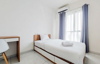 Foto 3 - Comfortable And Homey Studio Apartment At Sky House Alam Sutera