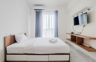 Photo 1 - Comfortable And Homey Studio Apartment At Sky House Alam Sutera