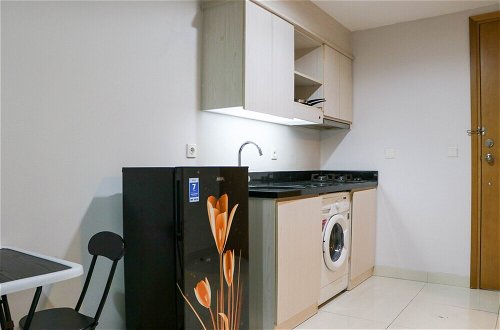 Photo 11 - Nice And Comfy 2Br Apartment The Mansion Kemayoran Near Jiexpo