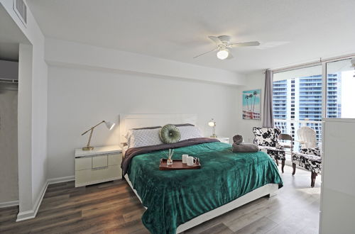 Photo 11 - OneLuxStay in the Heart of Brickell