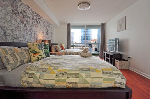 Photo 5 - OneLuxStay in the Heart of Brickell