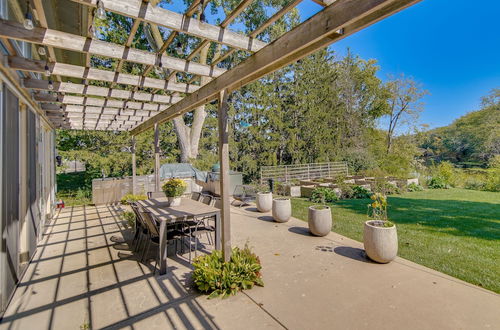 Photo 33 - Riverfront Libertyville Retreat w/ Outdoor Kitchen