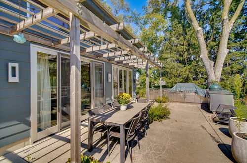 Photo 17 - Riverfront Libertyville Retreat w/ Outdoor Kitchen