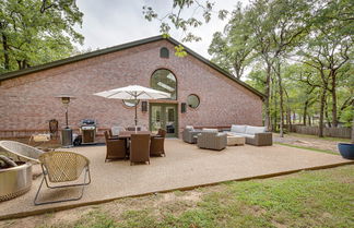 Photo 1 - Cedar Creek Lake Retreat - Near Wedding Venues