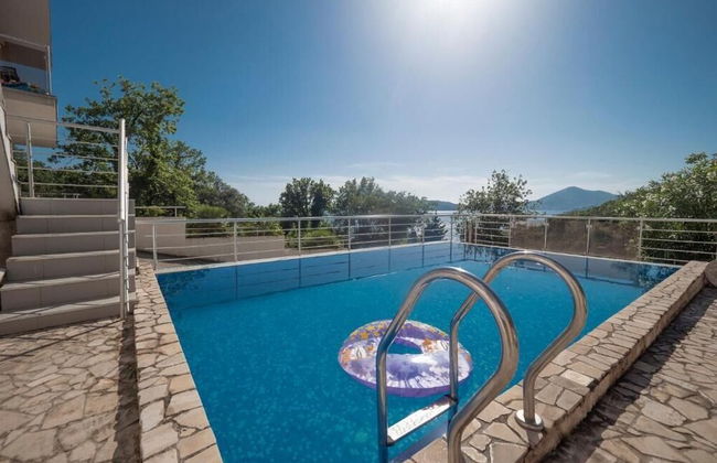 Seaview Couple Studio with pool Przno - Foto 9