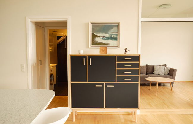 Stunning 1-Bedroom Apt With Breathtaking Scenery - Photo 12