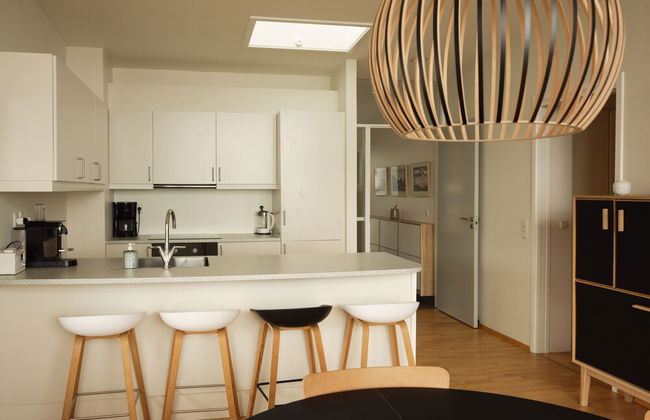 Stunning 1-Bedroom Apt With Breathtaking Scenery - Photo 6