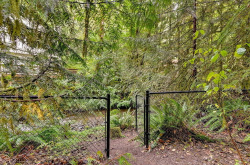 Photo 25 - Rhododendron Creekside Cabin w/ Hot Tub & Fire Pit