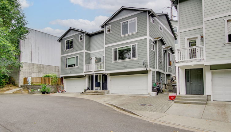 Photo 1 - Wfh-friendly Townhome Rental Near Ferry in Everett