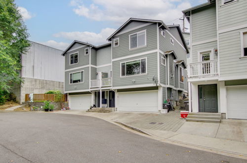 Photo 1 - Wfh-friendly Townhome Rental Near Ferry in Everett