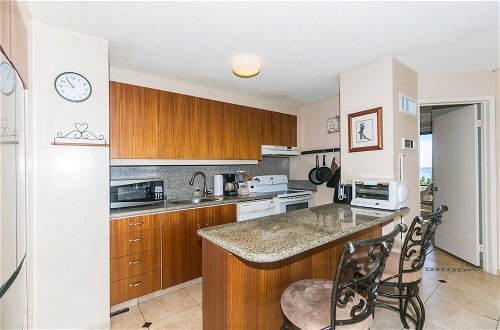 Foto 41 - Two Bedroom Discovery Bay High Rise Condos with Lanai & Gorgeous Views