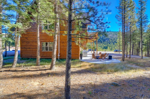 Foto 21 - Brand New Idaho Springs Cabin w/ Patio & Fire Pit