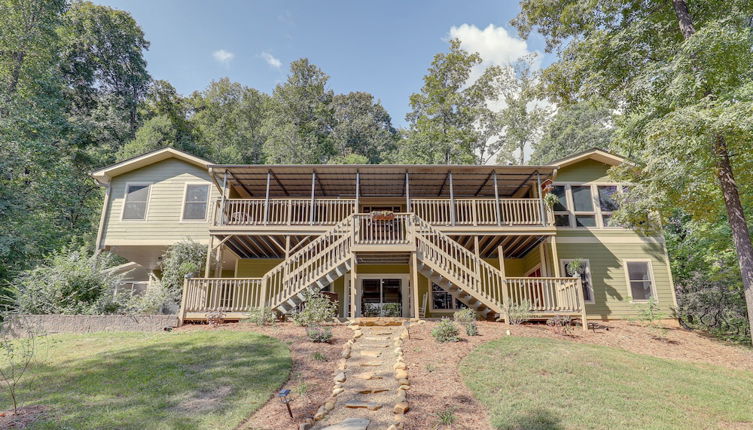 Foto 1 - Spacious Family Home in Lake Lure w/ Resort Perks