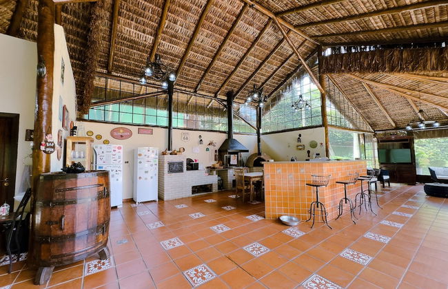 Casa de Luxo 2500m na Granja Viana - Foto 1