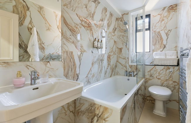 Avari Apartments - Princeton Collection - Photo 26