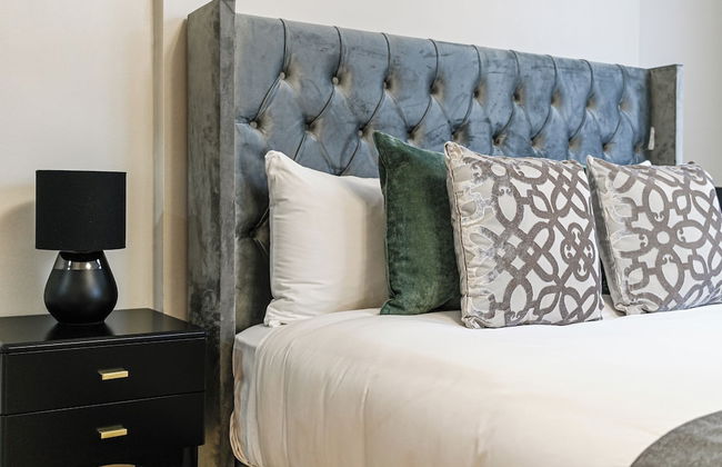 Avari Apartments - Princeton Collection - Photo 3