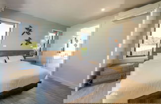 Foto 3 - The Golden Pohutukawa Beach House