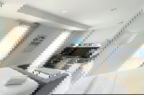 Foto 6 - Spacious and Comfort Studio Apartment at Azalea Suites