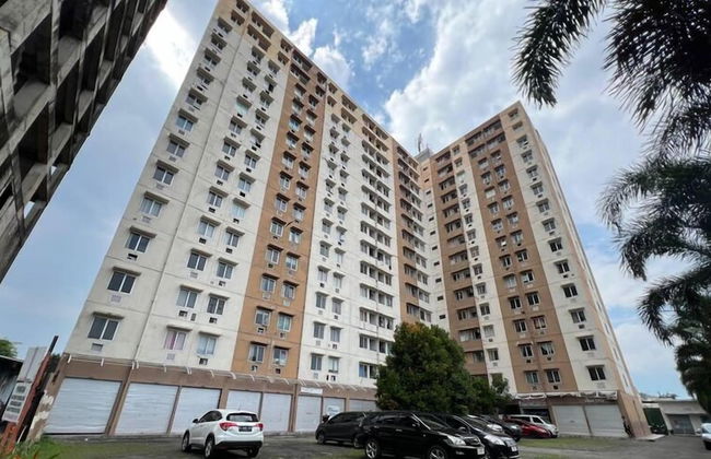 Compact and Restful 2BR at Menara Rungkut Apartment - Photo 25