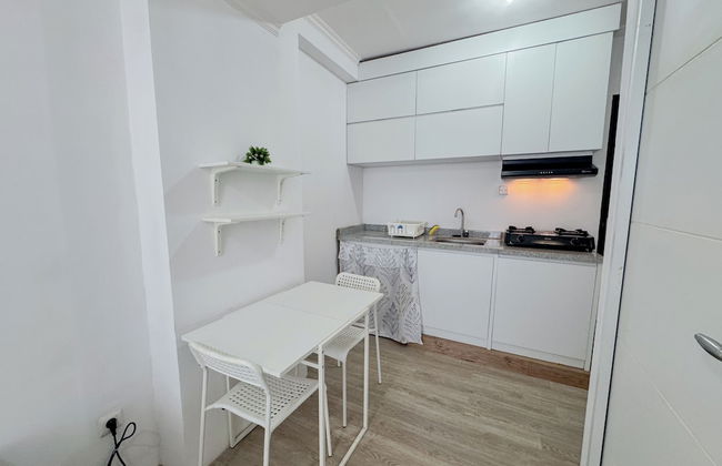 Compact and Restful 2BR at Menara Rungkut Apartment - Photo 21