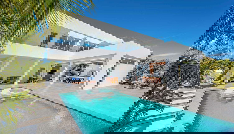 Foto 1 - Beachside Villa, Amazing Views, Hotel Amenities v5