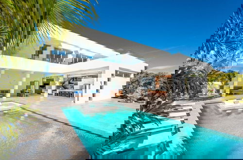 Foto 1 - Beachside Villa, Amazing Views, Hotel Amenities v5