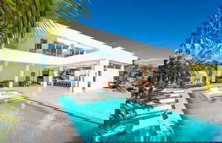 Foto 1 - Beachside Villa, Amazing Views, Hotel Amenities v5