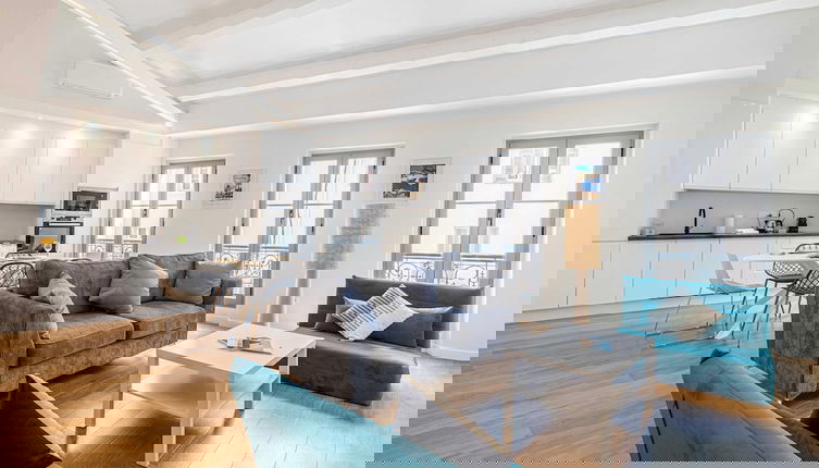 Photo 1 - Charming Apartment With AC- 2bd/4p - Near the Sea