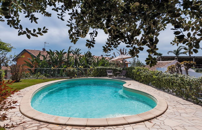 City Cottage with Garden & Pool - Foto 11