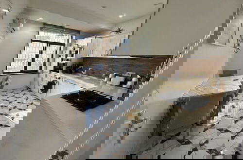 Foto 7 - Charming 2-bed Apartment in Baku City Center