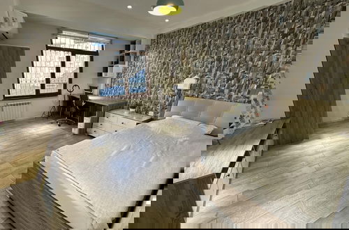 Foto 4 - Charming 2-bed Apartment in Baku City Center