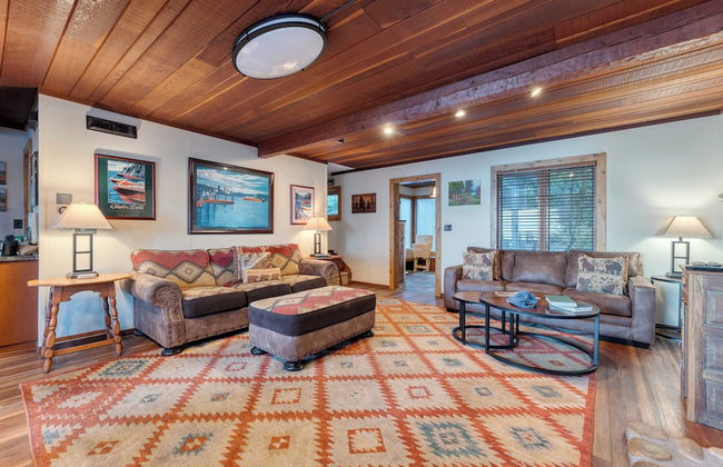 Lakefront Haven by Avantstay Minutes to Ski Resorts Private Dock - Foto 11