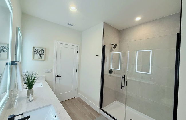 Upstay - Modern Home w Pool in New Development - Foto 18