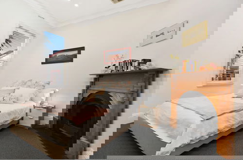 Photo 6 - City Apt no 7 Cecil Mansions Wi-fi 2parking