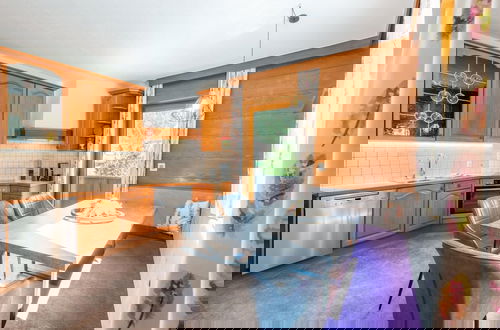 Foto 11 - Spacious Apartment With Balcony
