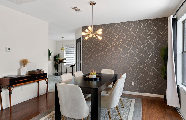 High End Home w Pool Hot Tub Gameroom - Foto 47