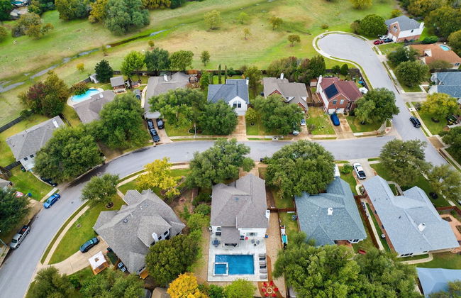 High End Home w Pool Hot Tub Gameroom - Foto 59