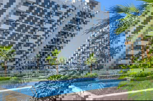 Foto 12 - Elite LUX Holiday Homes - Sleek Studio in Azizi Riviera Prime Location Dubai