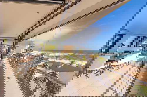 Foto 1 - Experience Solace and Panoramic Views at Crescent Bay