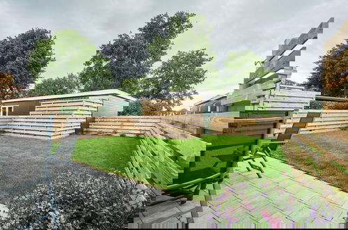 Foto 11 - Cozy Holiday Home in a Lovely Environment