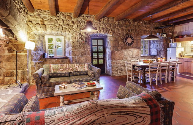Charming Farmhouse in Cros-de-georand With Swimming Pool - Photo 22