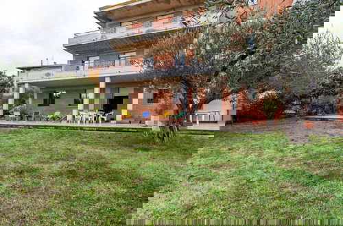 Foto 59 - Cozy Apartment With Swimming Pool and gym on Lake Trasimeno
