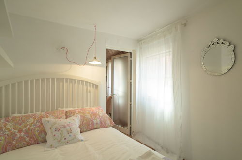 Photo 4 - Light Filled Apartment near Chiado, By TimeCooler