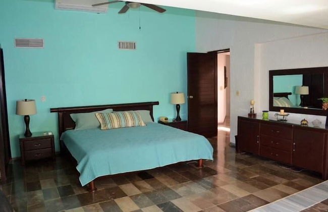 Tu Casa En Zona Hotelera a una Cuadra de la Playa - Foto 9